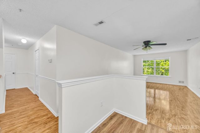 273 Prestwick Way 273, Edison, NJ 08820