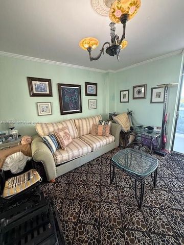 20505 E Country Club Drive 1036, Aventura, FL 33180