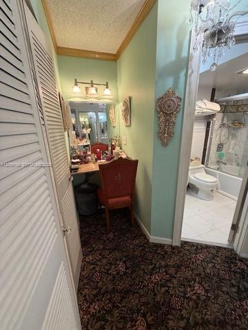 20505 E Country Club Drive 1036, Aventura, FL 33180