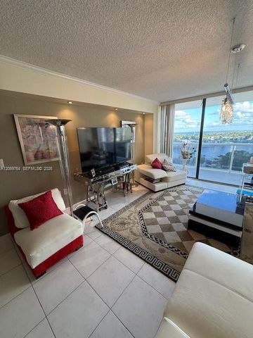 20505 E Country Club Drive 1036, Aventura, FL 33180