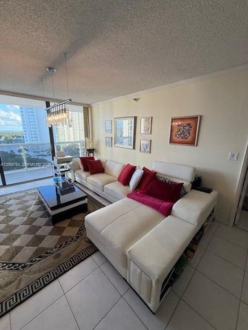 20505 E Country Club Drive 1036, Aventura, FL 33180