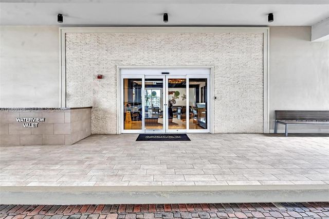 20505 E Country Club Drive 1036, Aventura, FL 33180