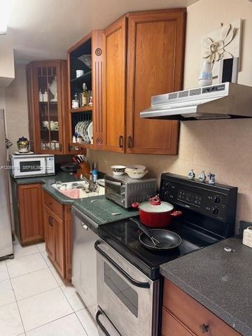 20505 E Country Club Drive 1036, Aventura, FL 33180