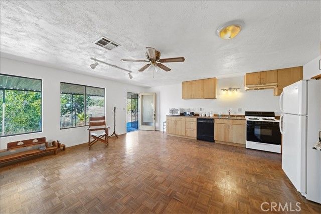 31919 FLORIDA Avenue, Mentone, CA 92359