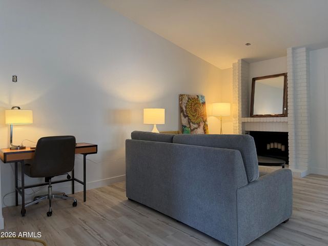 8956 E Voltaire Drive, Scottsdale, AZ 85260