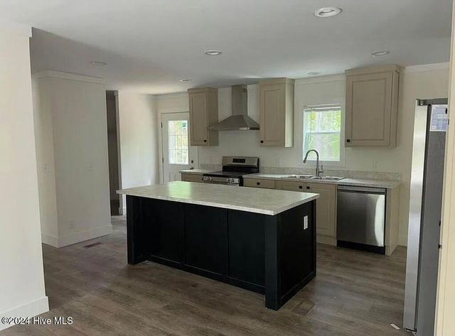 2249 S Us 117 Hwy, Magnolia, NC 28453