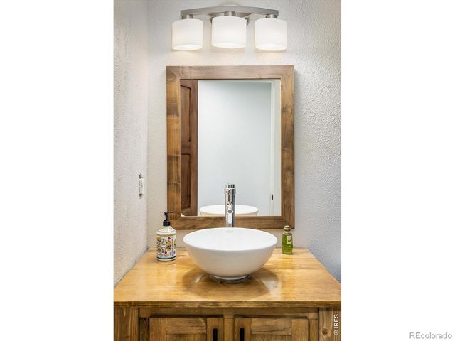 74 Sky Trail Road, Boulder, CO 80302