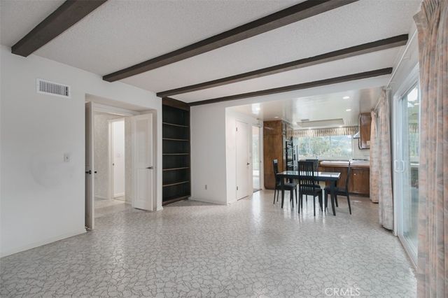 19291 Berclair Lane, Tarzana, CA 91356