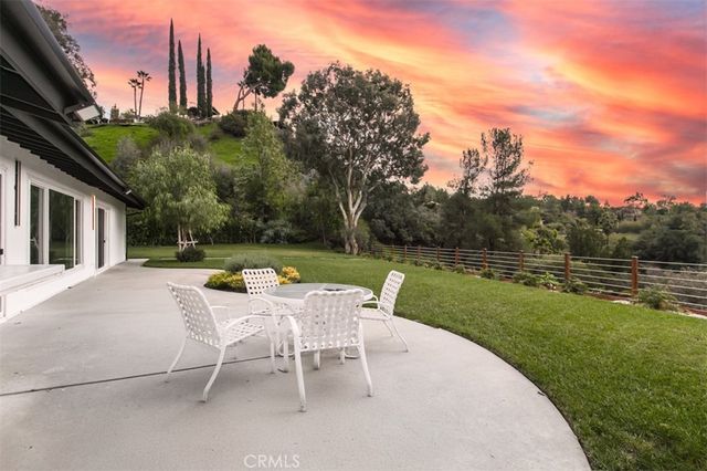 19291 Berclair Lane, Tarzana, CA 91356