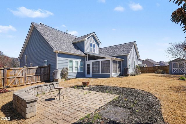 6200 Fauvette Lane, Holly Springs, NC 27540