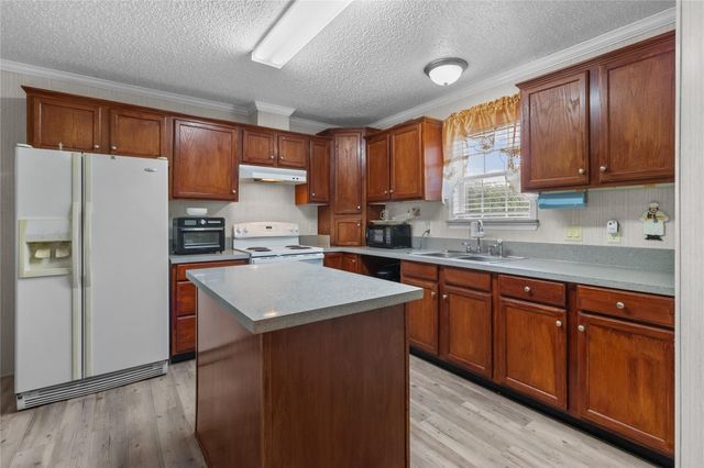 845 County Road 281, Sargent, TX 77414