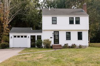 66 Prospect St, West Bridgewater, MA 02379