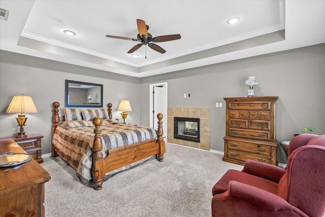 18400 Woodhollow Drive, Flint, TX 75762