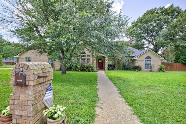 18400 Woodhollow Drive, Flint, TX 75762