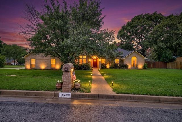 18400 Woodhollow Drive, Flint, TX 75762