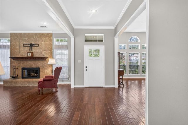 18400 Woodhollow Drive, Flint, TX 75762