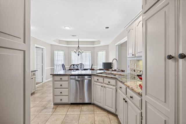 18400 Woodhollow Drive, Flint, TX 75762