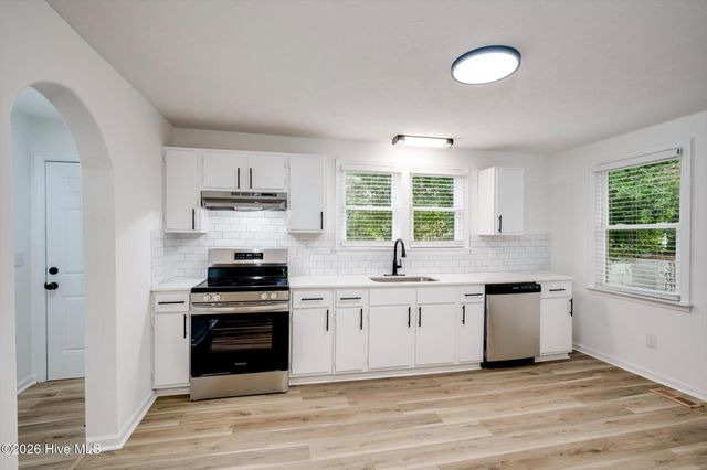 406 Edgefield Avenue NW, Aiken, SC 29801