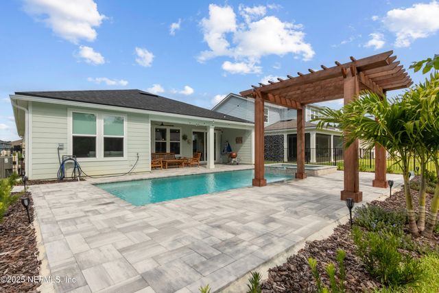 848 CONTINUUM Loop, Yulee, FL 32097
