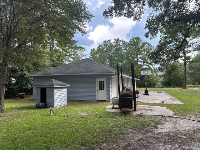 87 Stephen Park Road, Nahunta, GA 31553