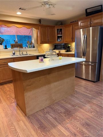 87 Stephen Park Road, Nahunta, GA 31553