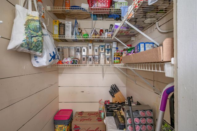 10 Malvern Street, Manchester, NH 03104