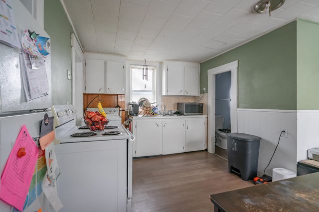 10 Malvern Street, Manchester, NH 03104