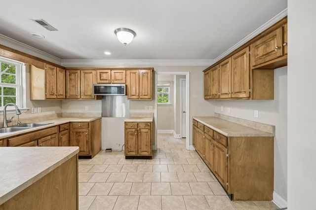 6220 Pine Marr Drive, Hixson, TN 37343