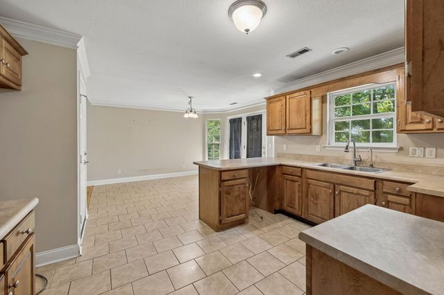 6220 Pine Marr Drive, Hixson, TN 37343