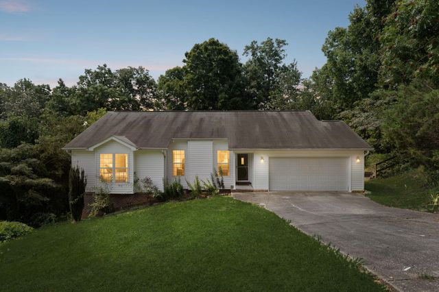 6220 Pine Marr Drive, Hixson, TN 37343