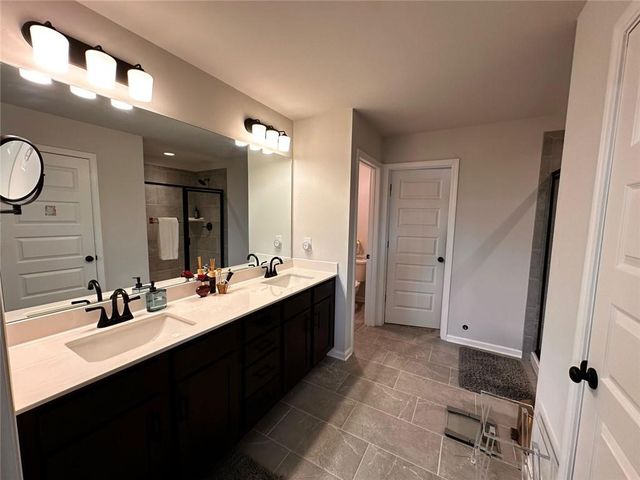 325 Sterling Creek Way, Loganville, GA 30052