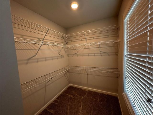 325 Sterling Creek Way, Loganville, GA 30052