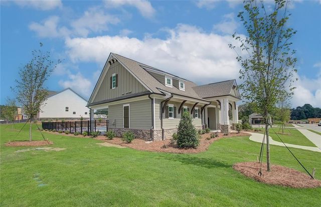 325 Sterling Creek Way, Loganville, GA 30052