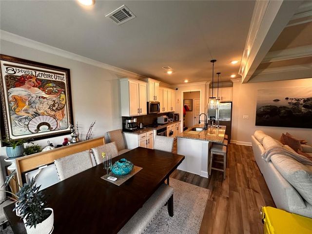 325 Sterling Creek Way, Loganville, GA 30052
