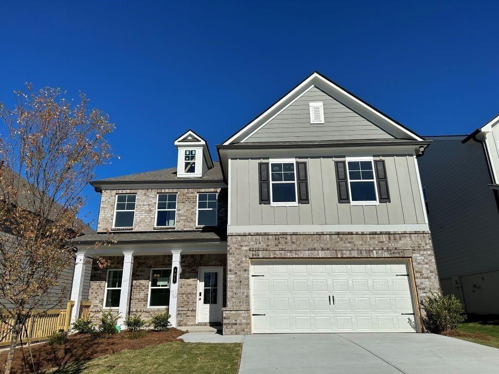 325 Sterling Creek Way, Loganville, GA 30052