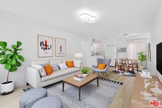 6640 Woodman Avenue 2, Van Nuys, CA 91401