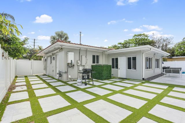 3025 Center Avenue, Fort Lauderdale, FL 33308
