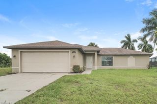 2025 SW 32nd ST, Cape Coral, FL 33914