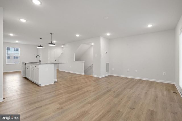 51 THROWER RD, Hedgesville, WV 25427