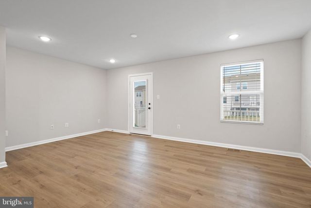 51 THROWER RD, Hedgesville, WV 25427