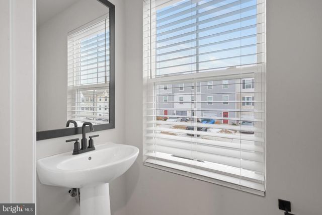 51 THROWER RD, Hedgesville, WV 25427