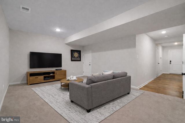 51 THROWER RD, Hedgesville, WV 25427