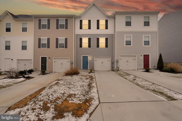 51 THROWER RD, Hedgesville, WV 25427