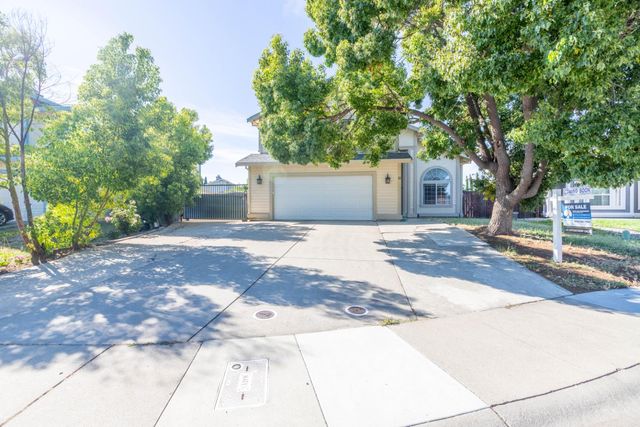 11 Monterosa Ct, Sacramento, CA 95823