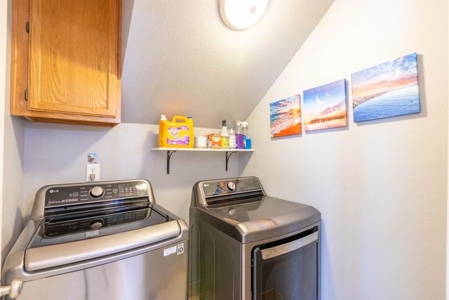 11 Monterosa Ct, Sacramento, CA 95823