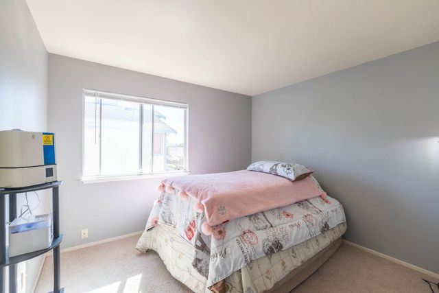 11 Monterosa Ct, Sacramento, CA 95823