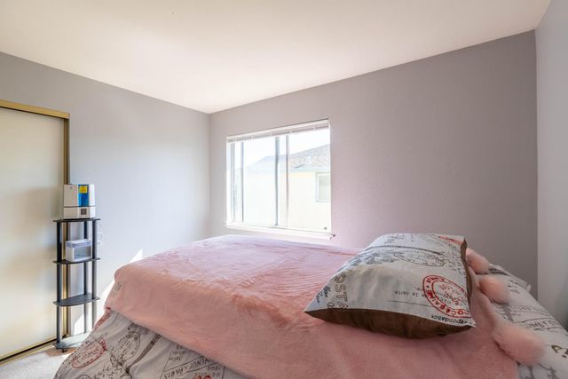 11 Monterosa Ct, Sacramento, CA 95823