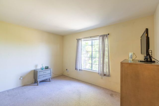 11 Monterosa Ct, Sacramento, CA 95823