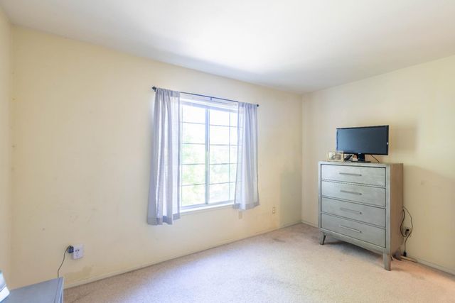 11 Monterosa Ct, Sacramento, CA 95823