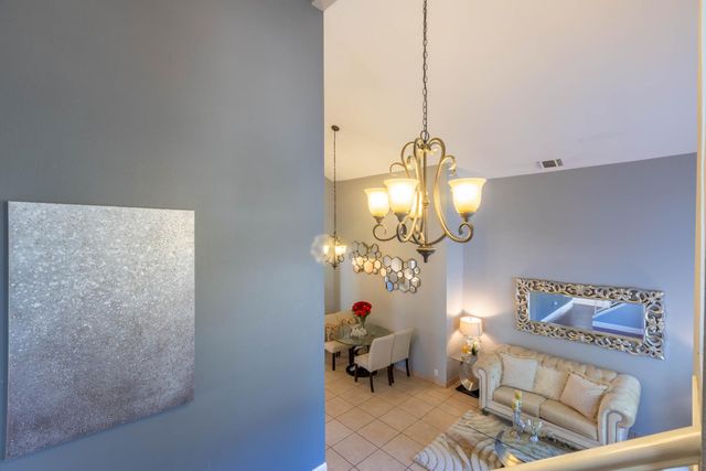 11 Monterosa Ct, Sacramento, CA 95823